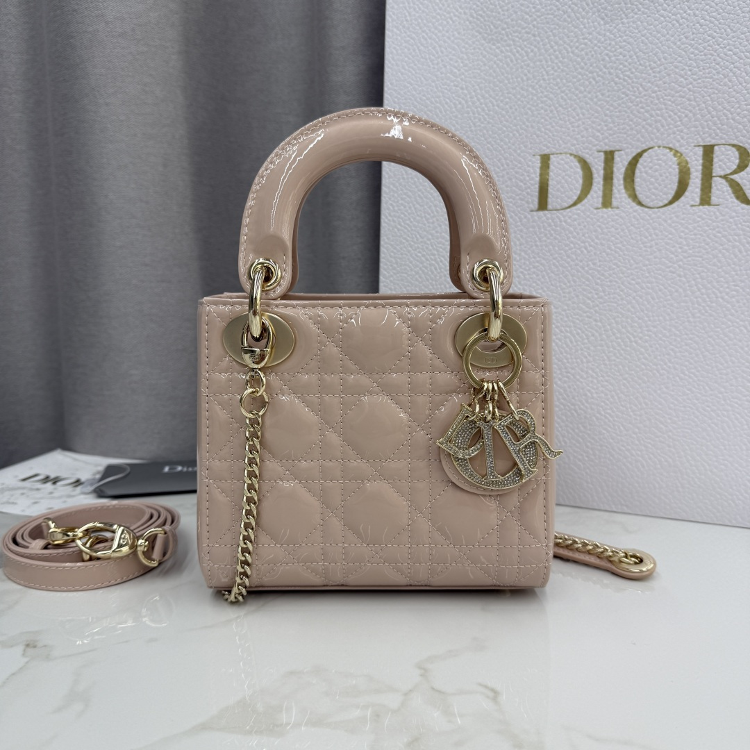 DiorLadyM0505 17cm P1 I7