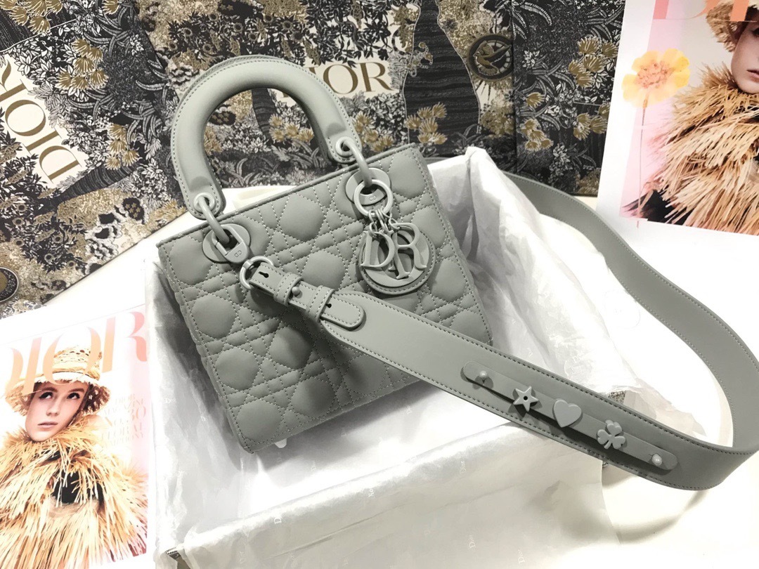 DiorLadyM0538 20cm P1 I19