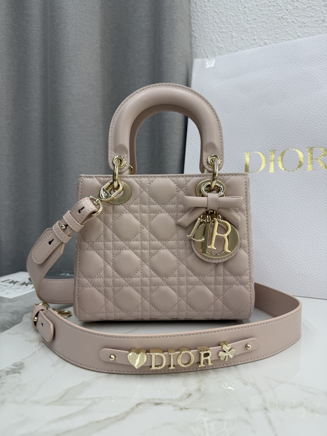 DiorLadyM0538 20cm P1 I3
