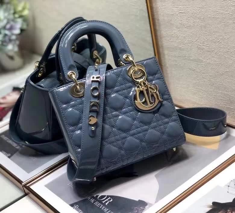 DiorLadyM0538 20cm P1 I31