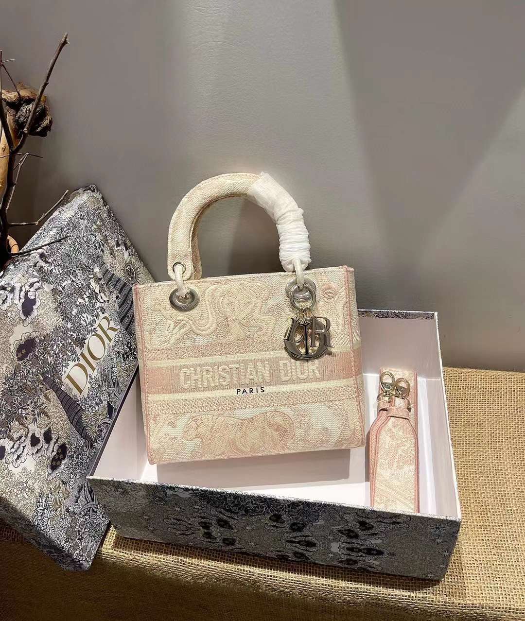 DiorLadyM0565 24cm P1 I33