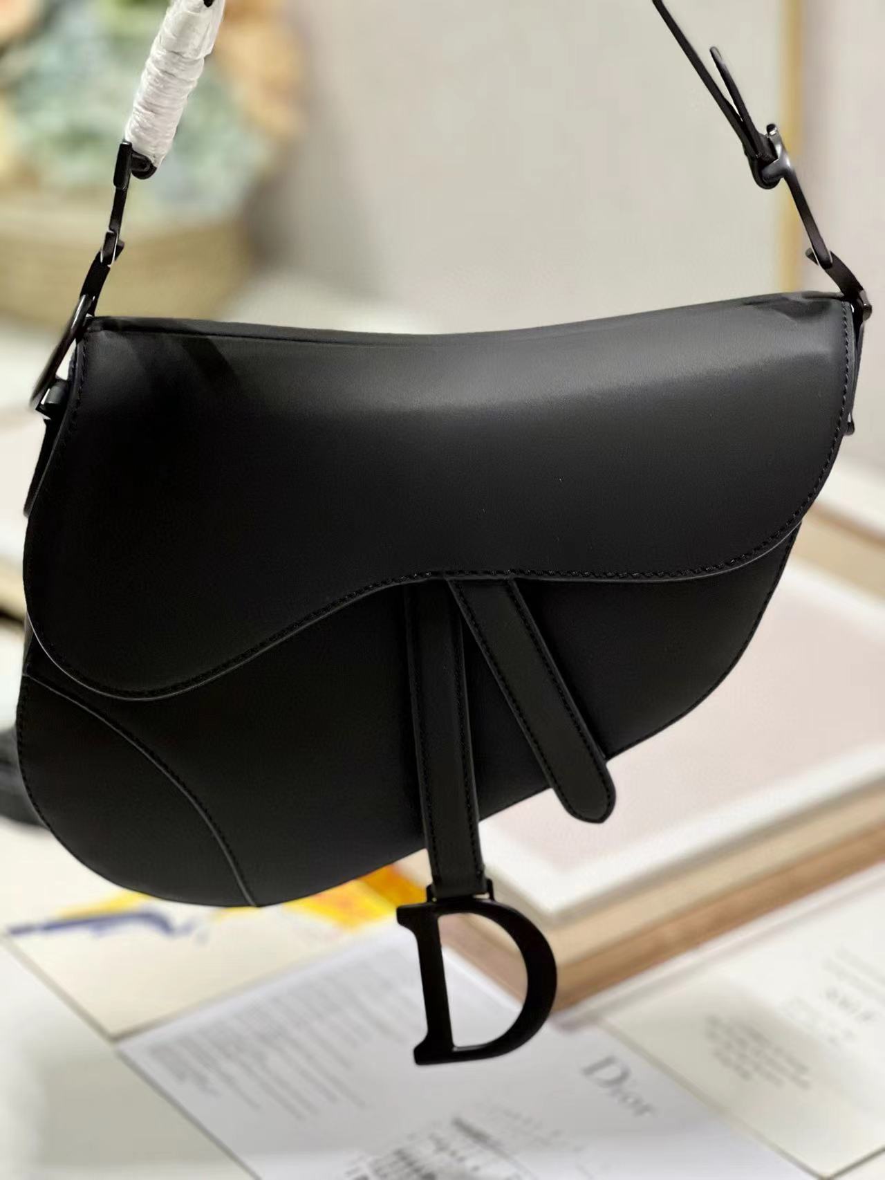 DiorSaddle P1 I1