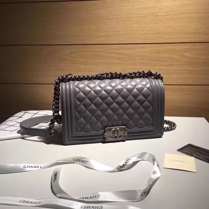 Chanel P1 I21