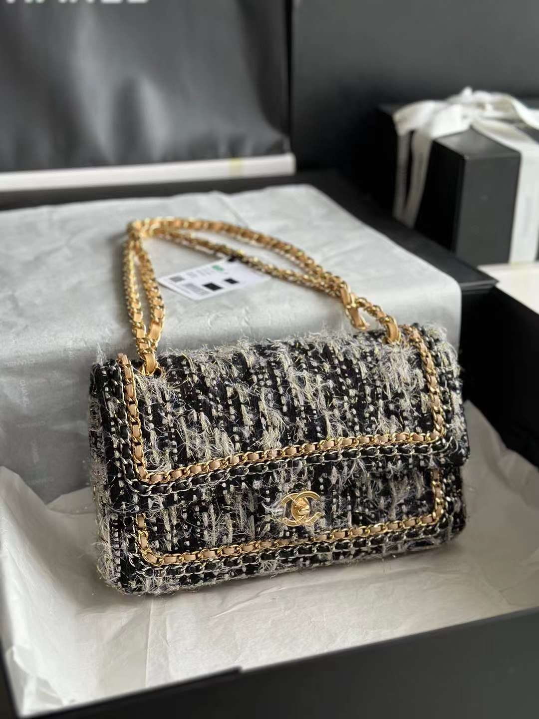 Chanel DoubleFlap P1 I22