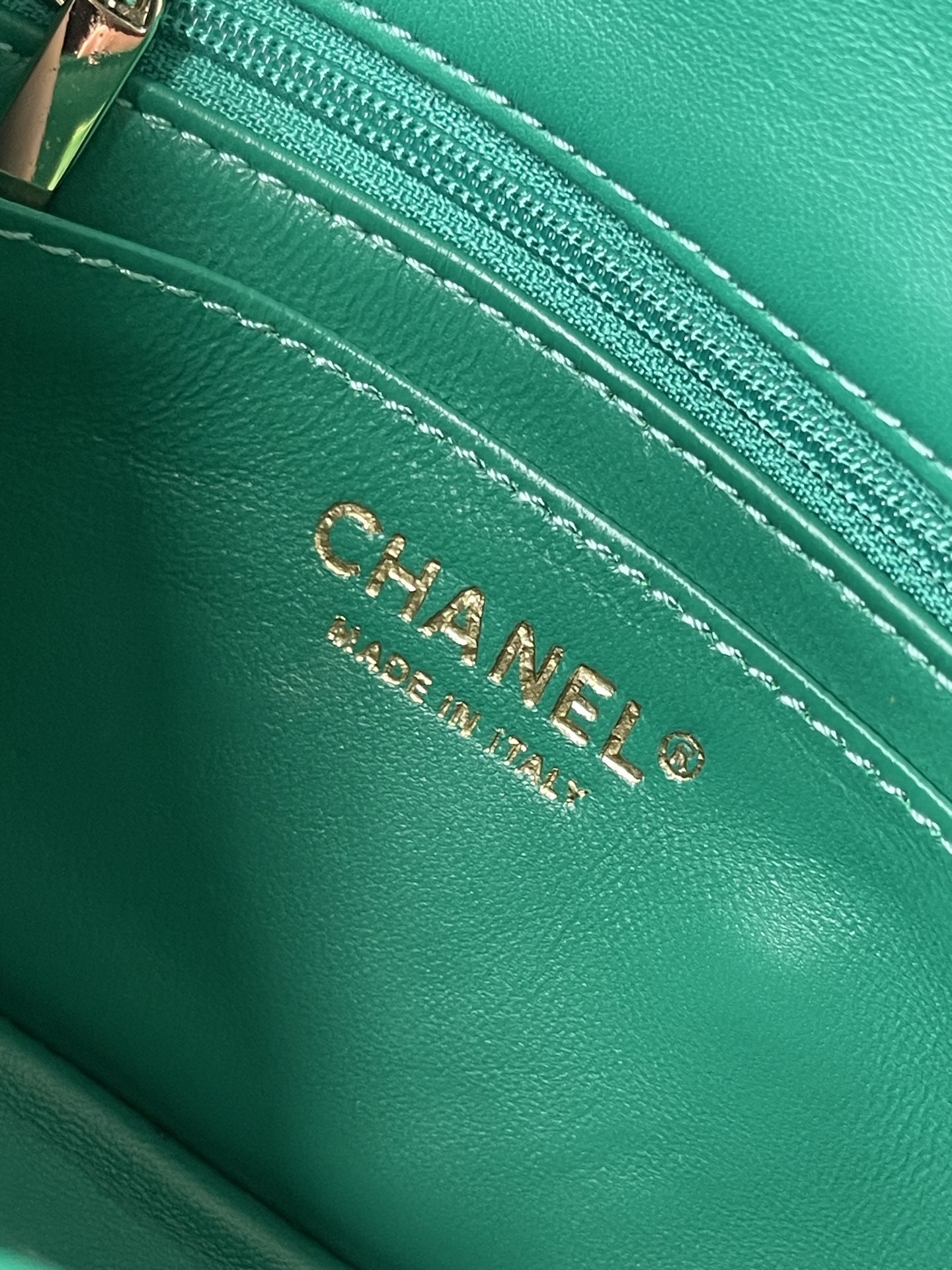Chanel Flap P1 I11
