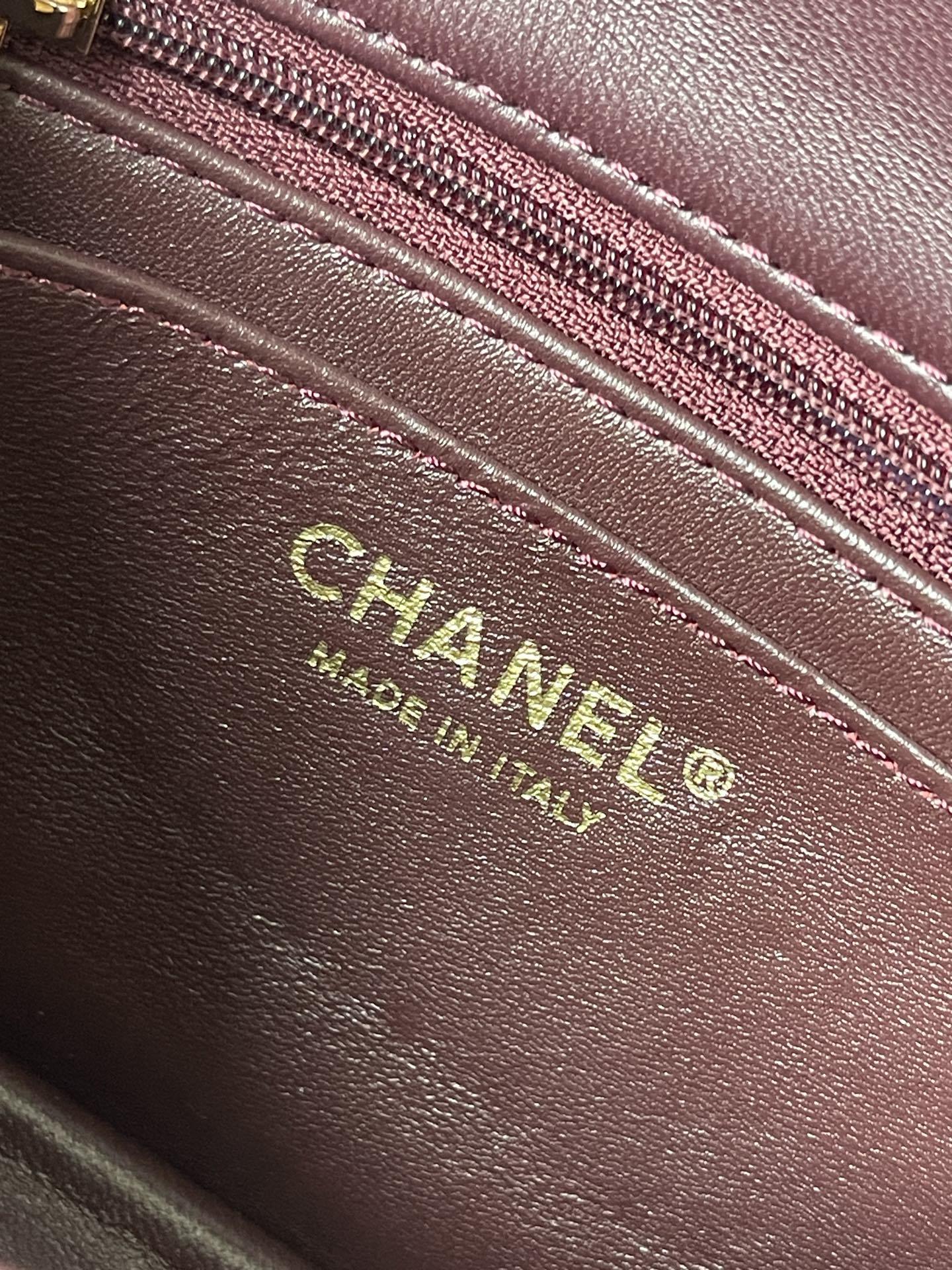 Chanel Flap P1 I12
