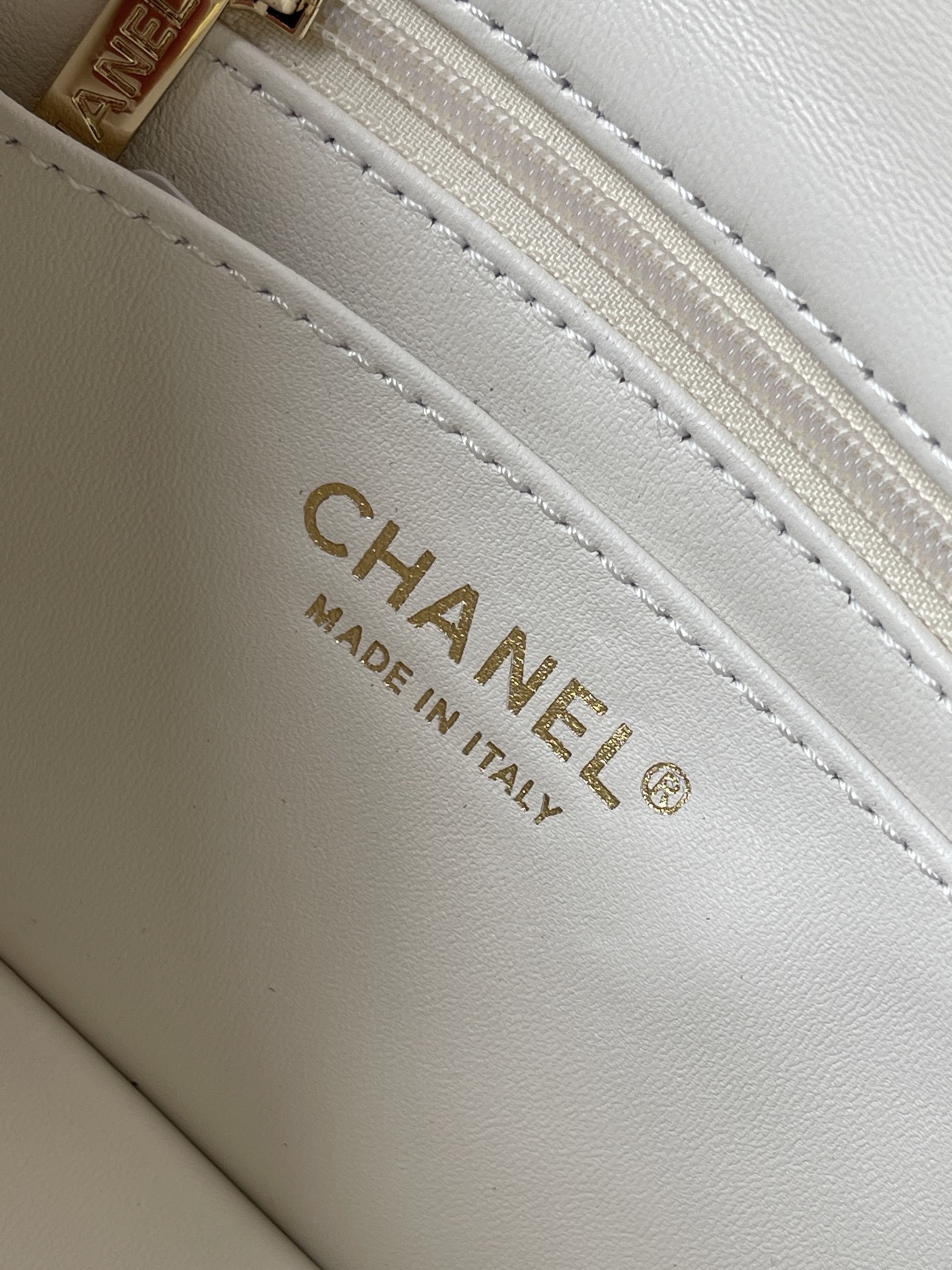 Chanel Flap P1 I20