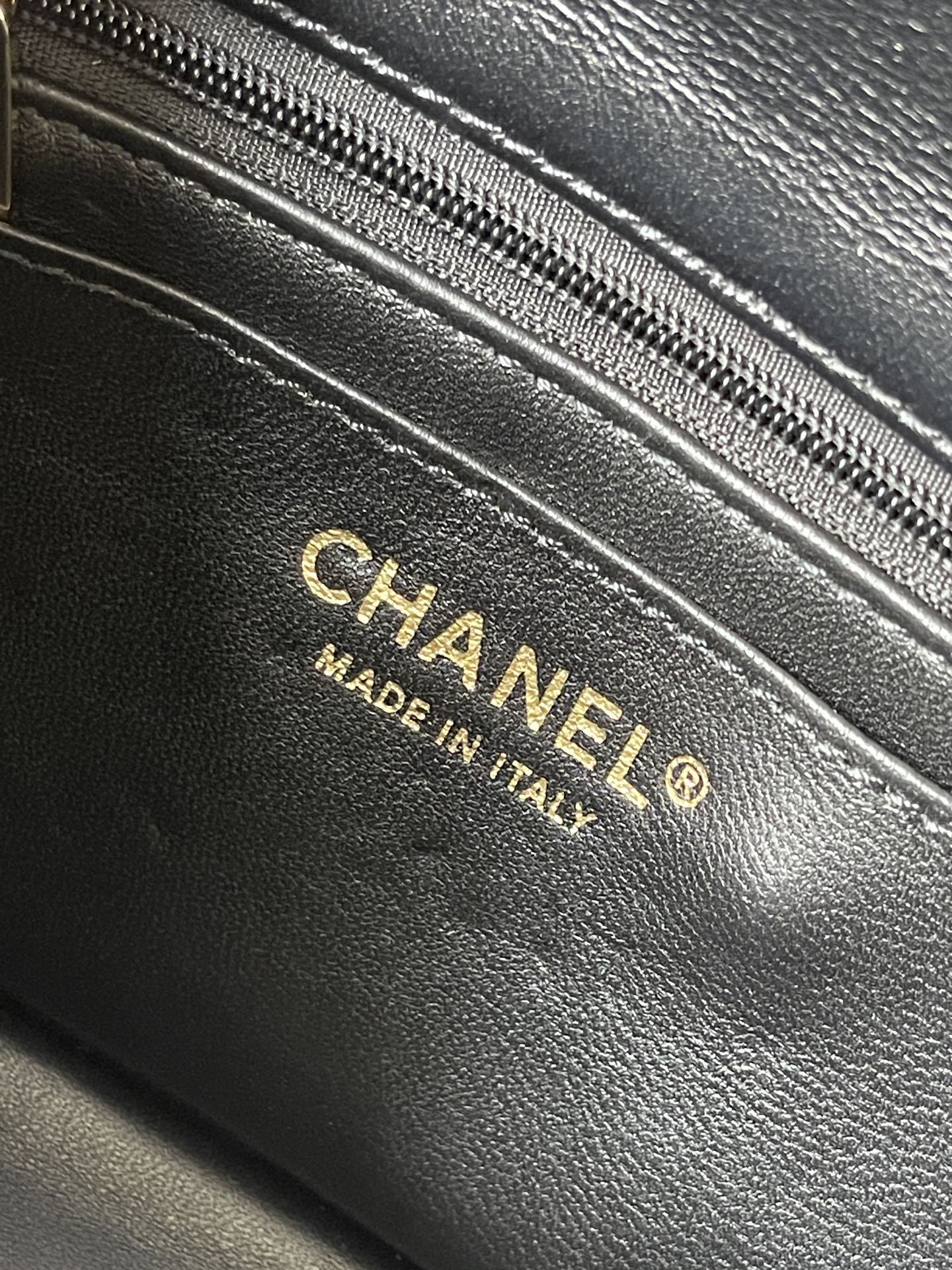 Chanel Flap P1 I24