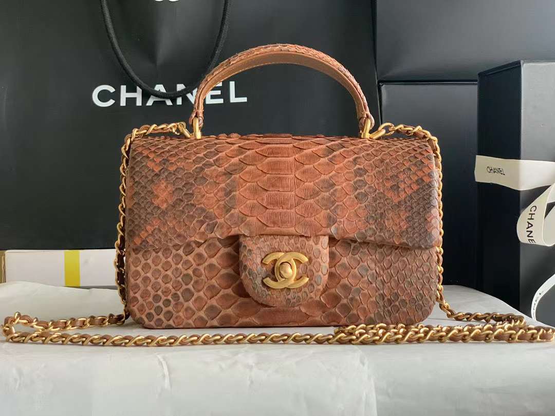 Chanel Flap P1 I31