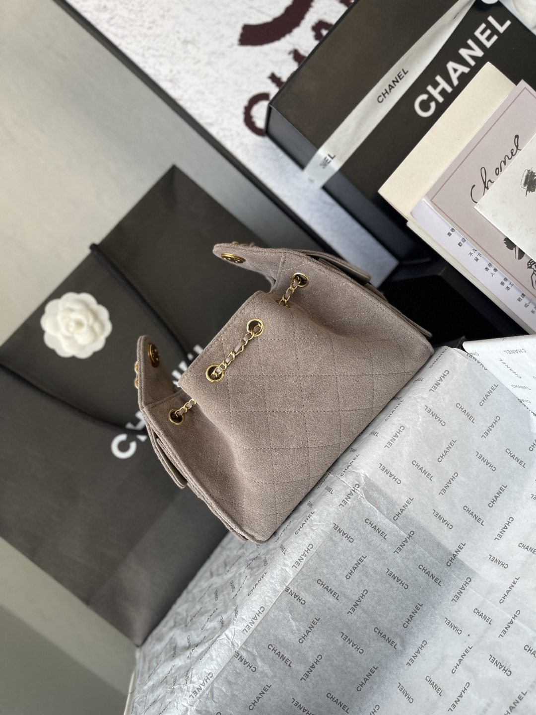 Chanel Hobo P1 I6