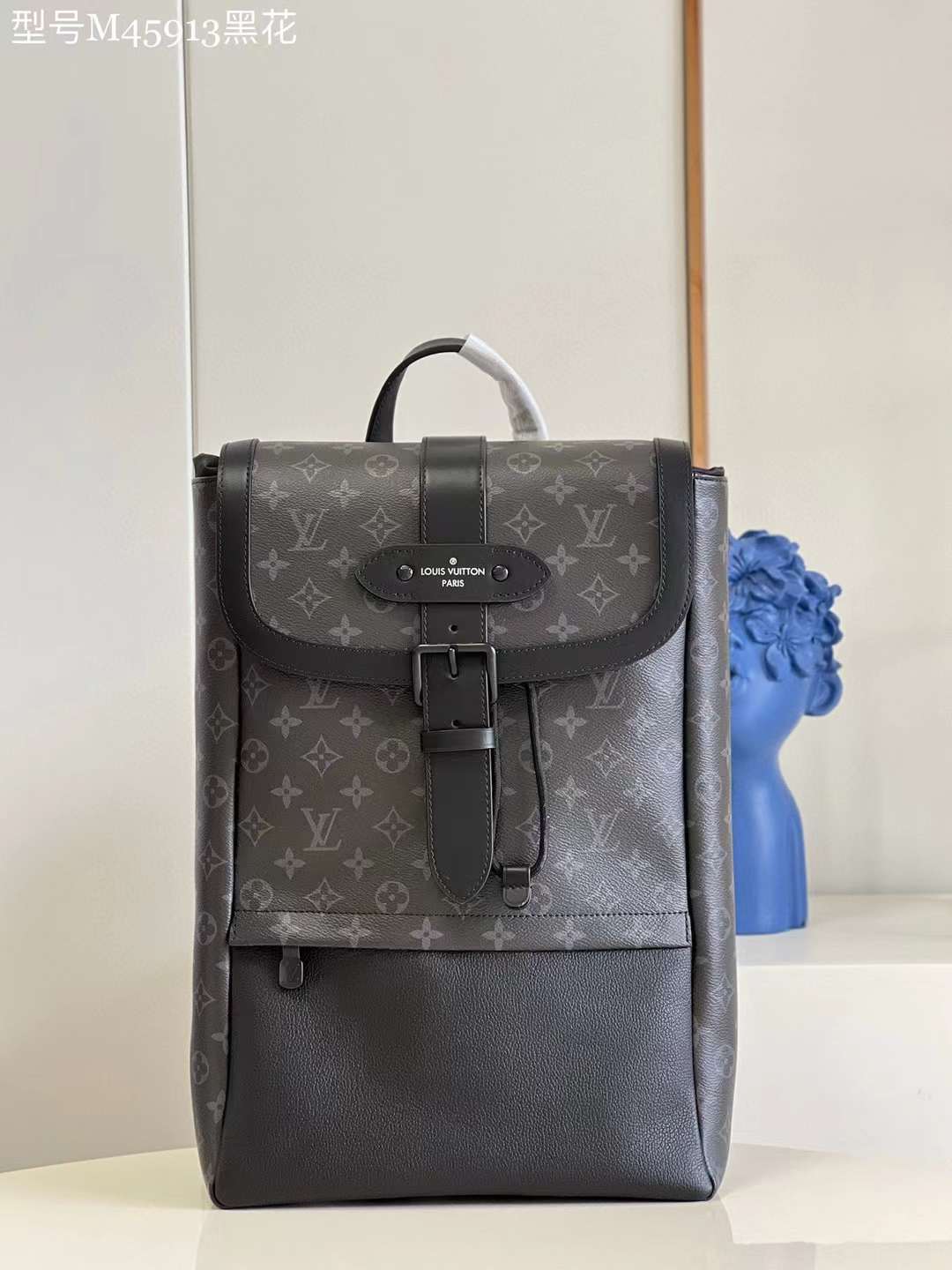 LV Backpack P1 I37