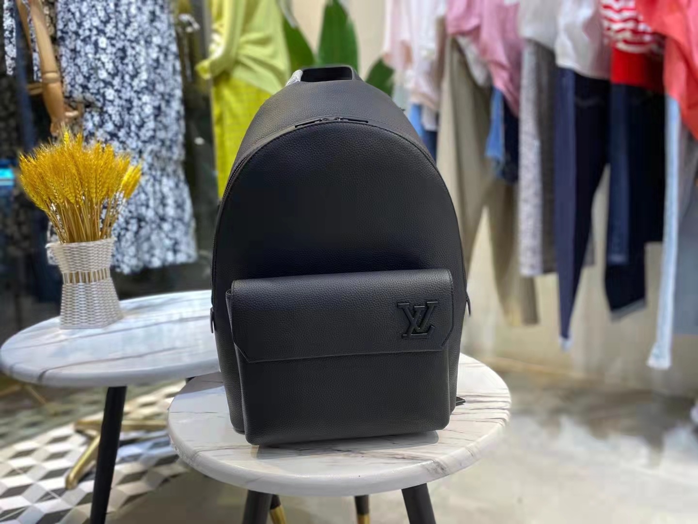 LV Backpack P1 I52
