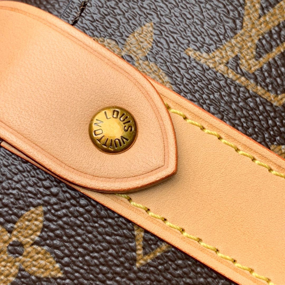 LV Backpack P2 I11