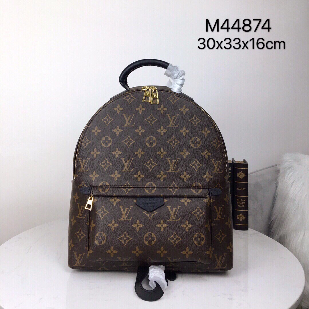 LV Backpack P2 I8