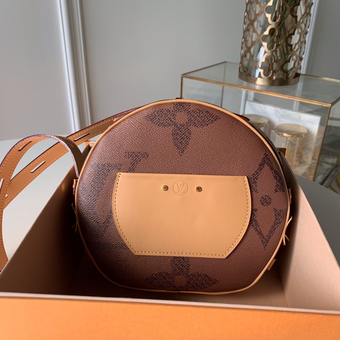 LV Chapeau P1 I15
