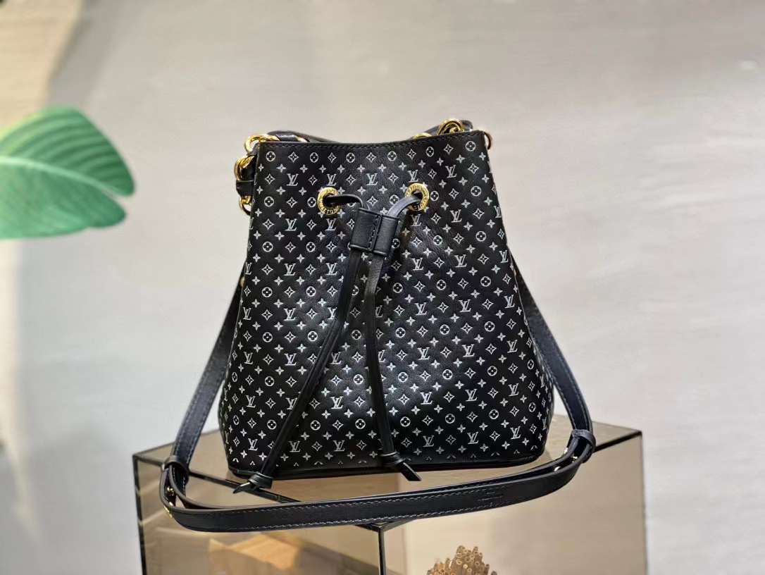 LV Bucket P1 I22