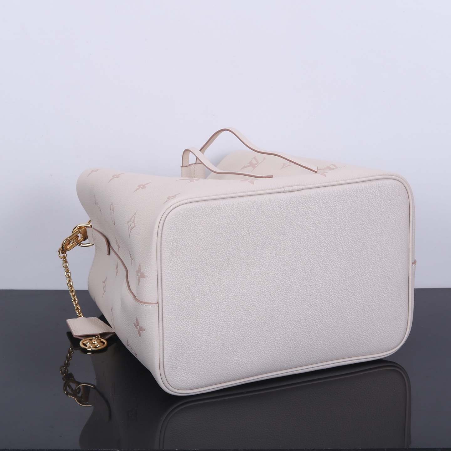 LV Bucket P1 I3