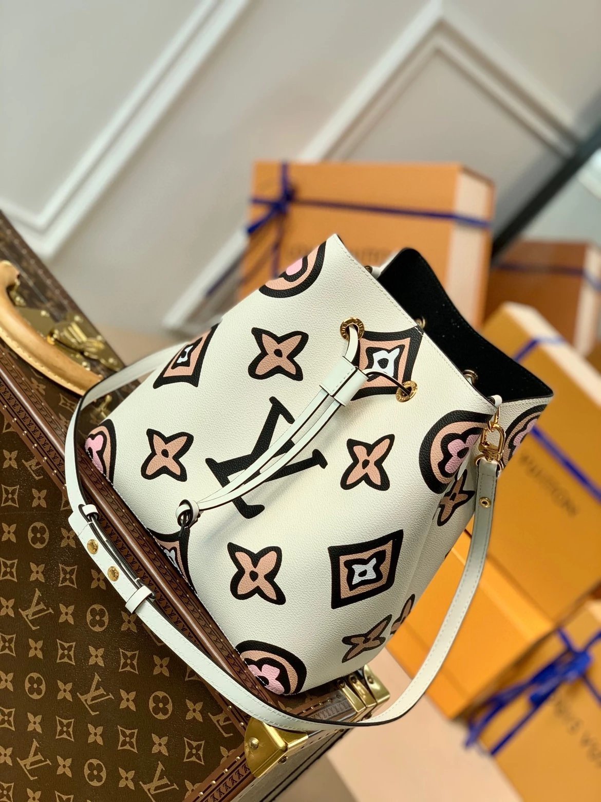 LV Bucket P1 I72
