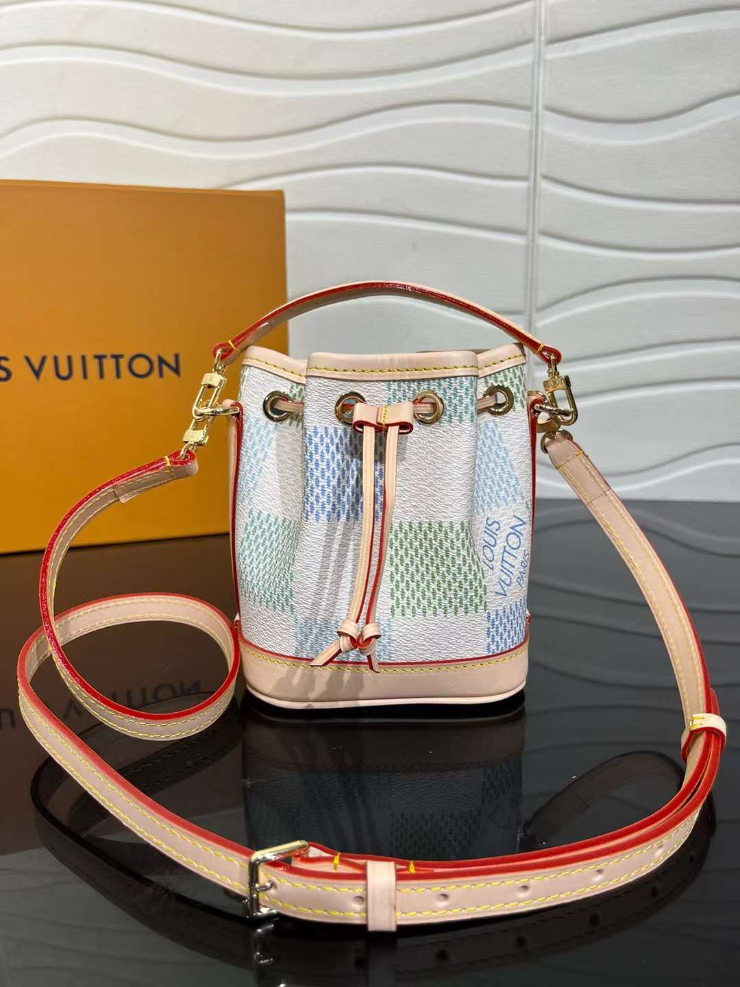 LV Bucket P1 I8