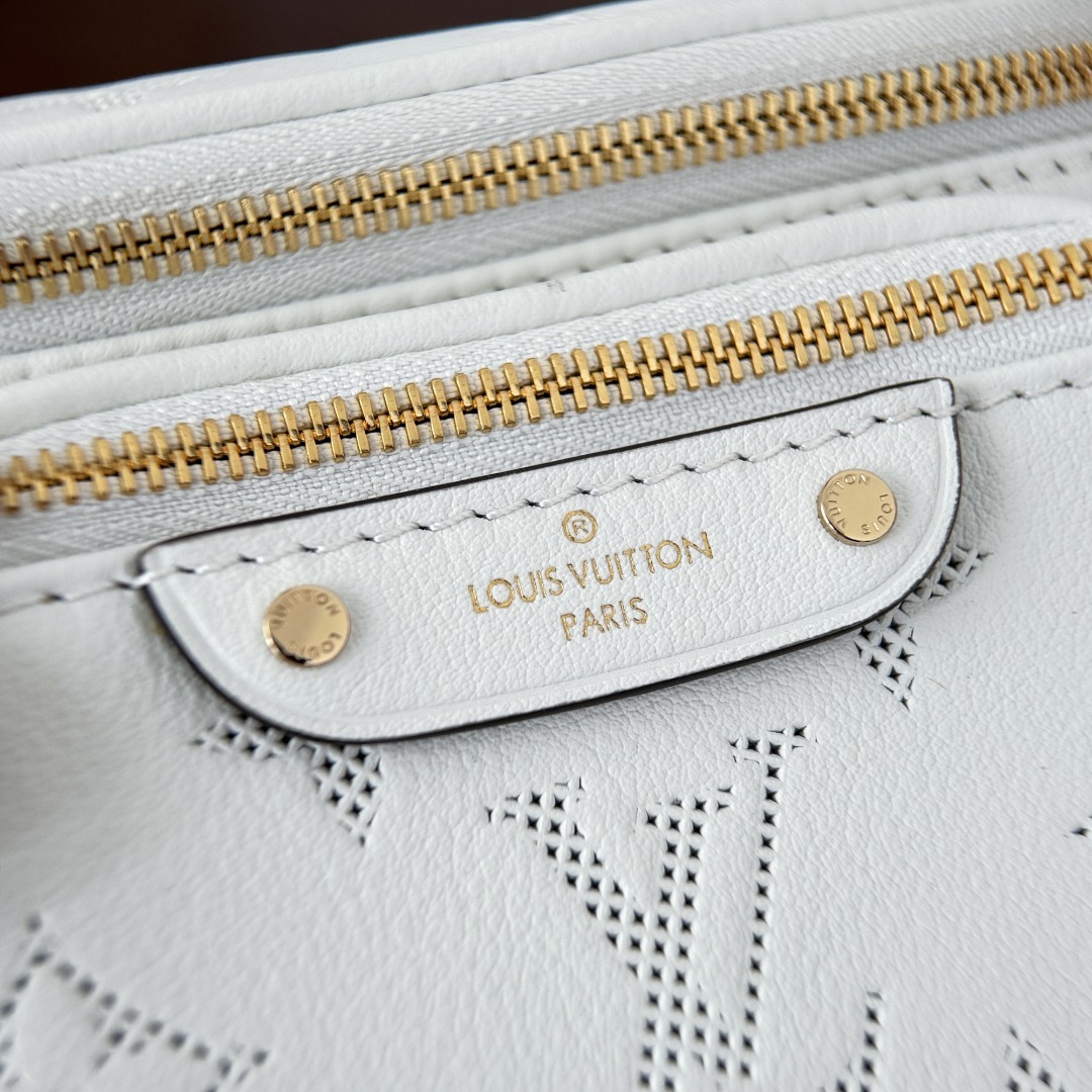 LV Bumbag P1 I7