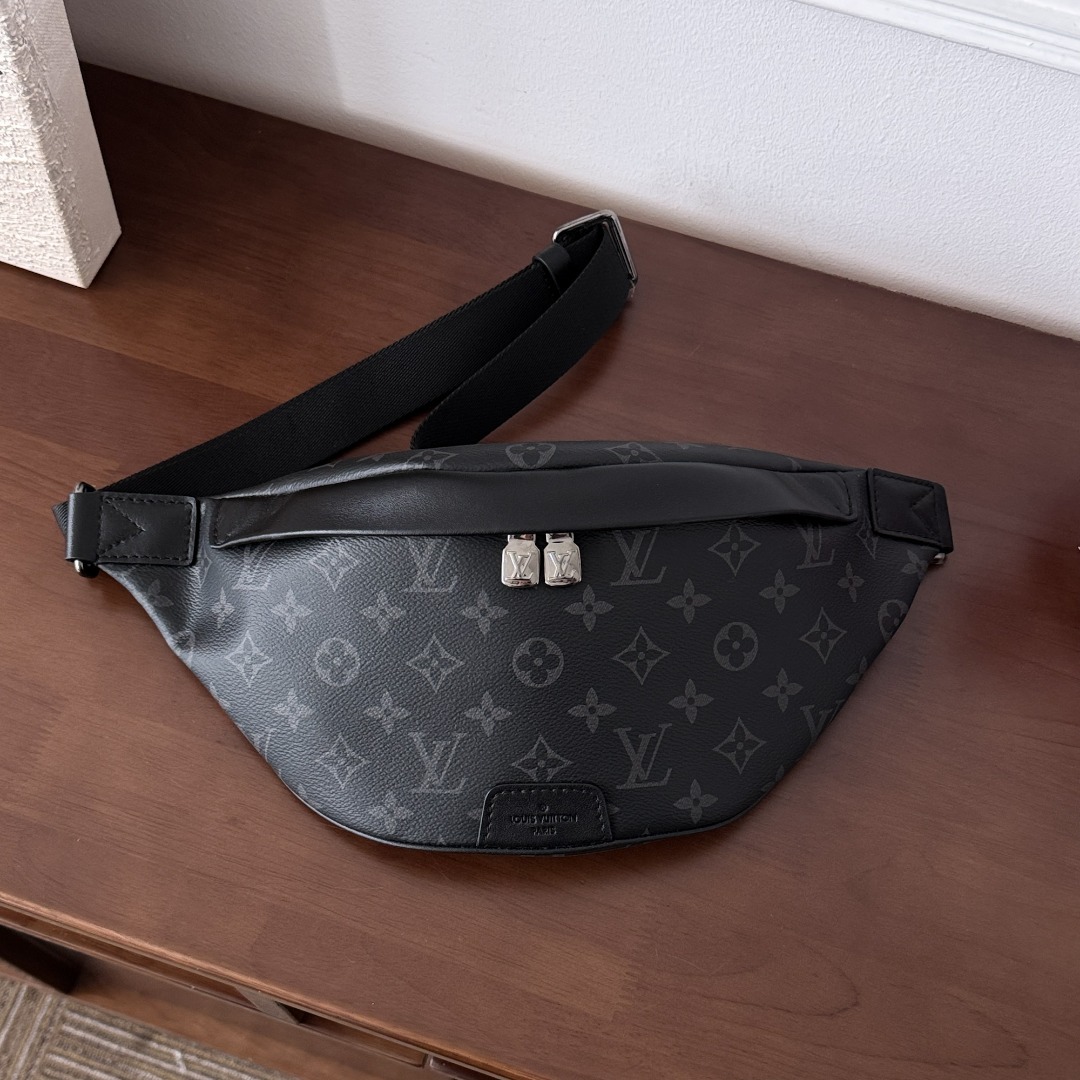 LV Bumbag P1 I8