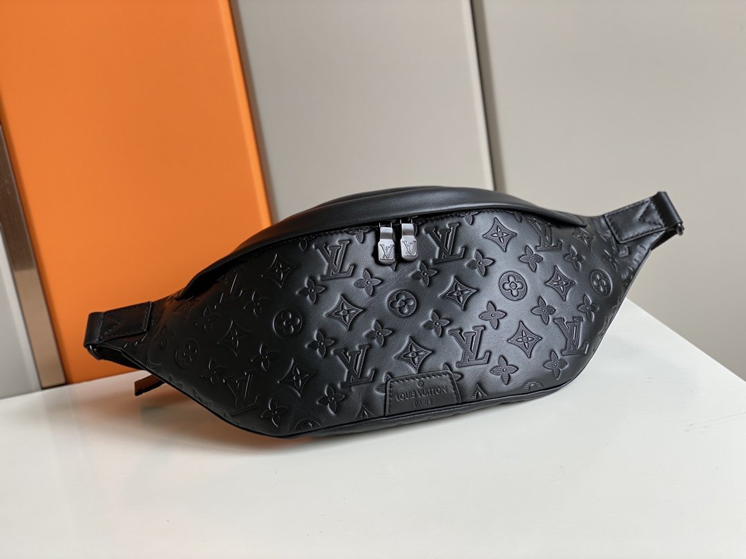 LV Bumbag P1 I14