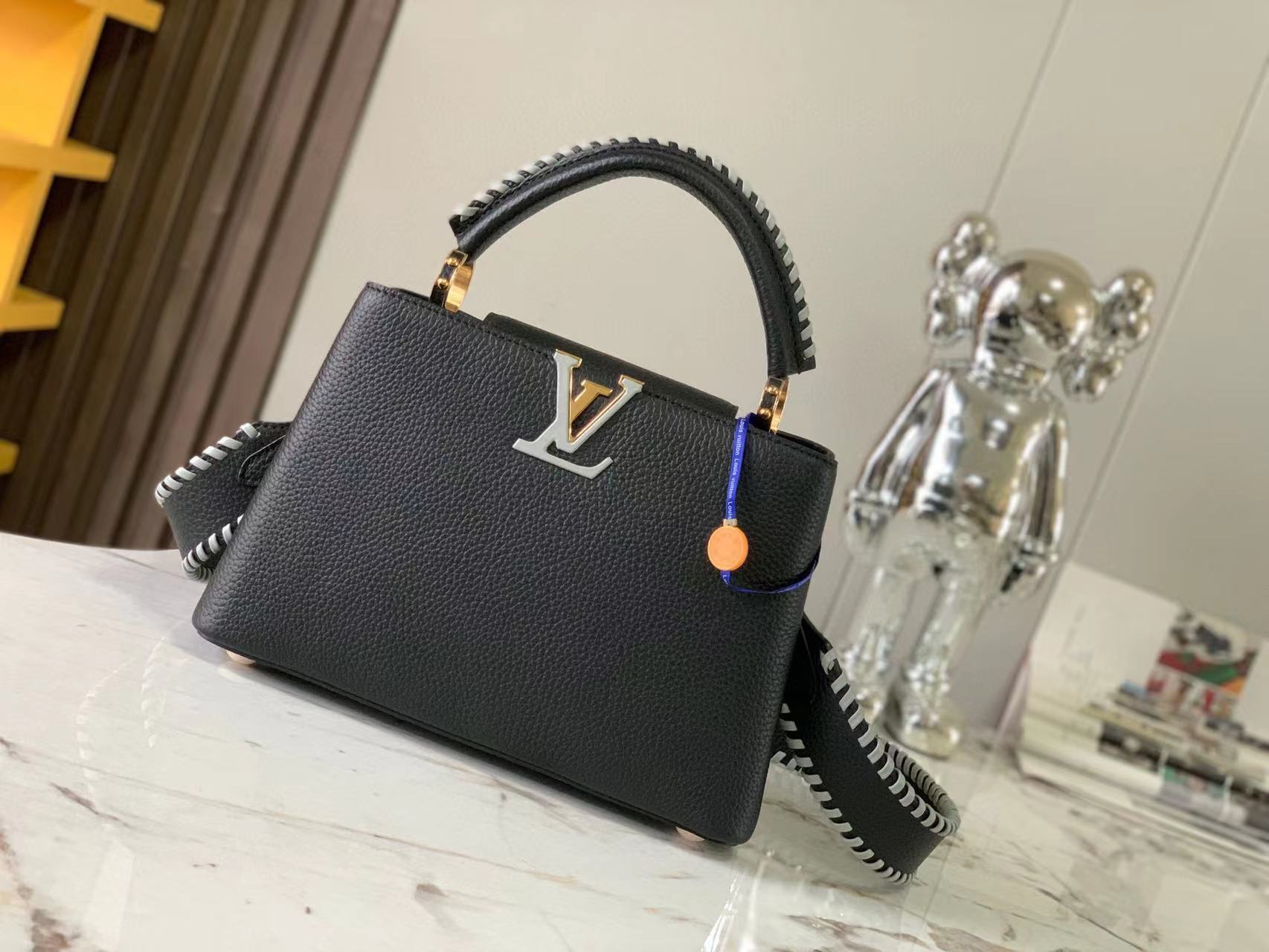 LV CapucinesBB P1 I24