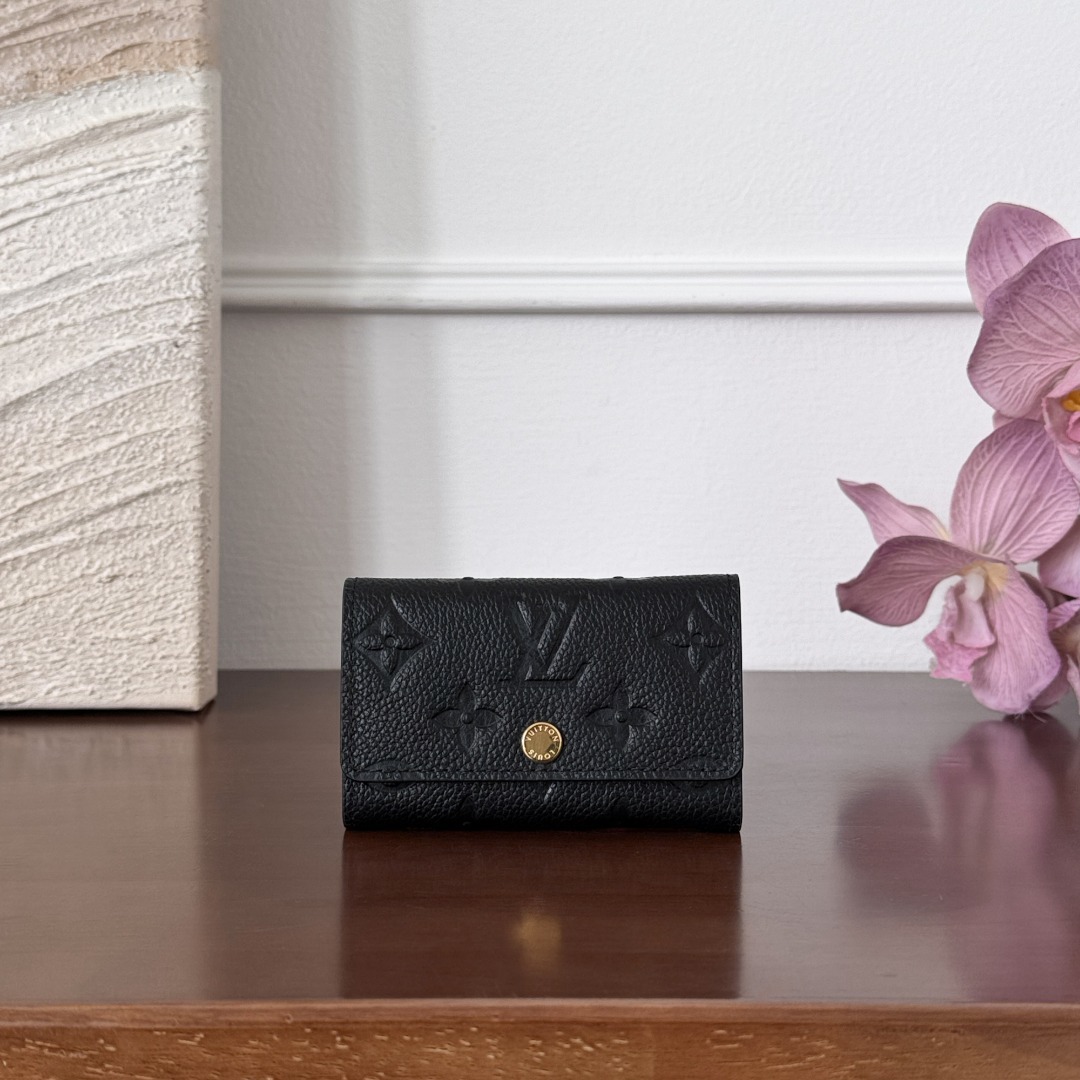 LV CardHolder P1 I20