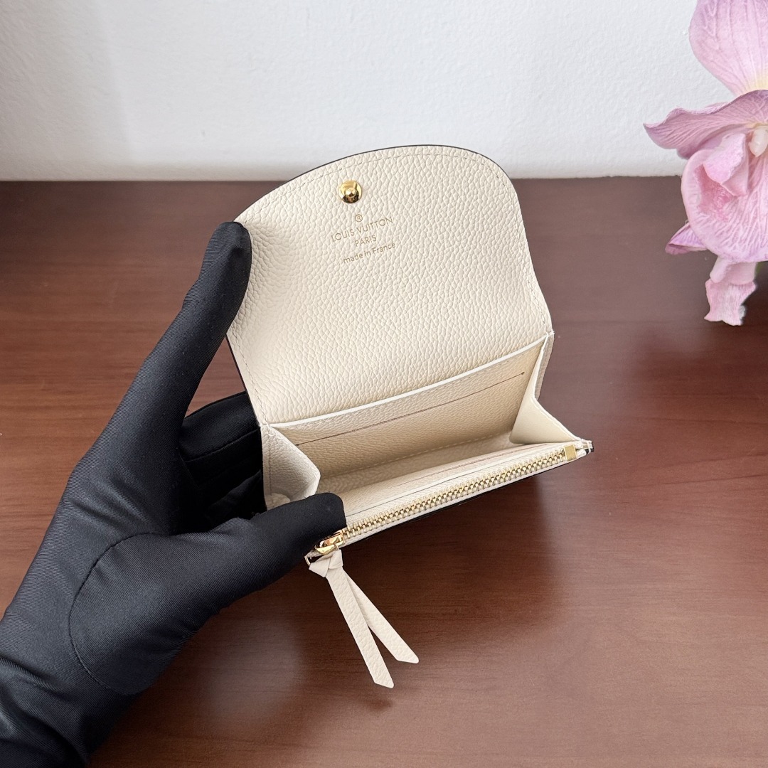 LV CardHolder P1 I34