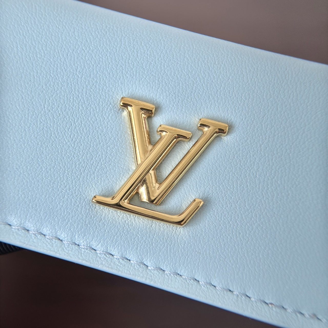 LV CardHolder P1 I39