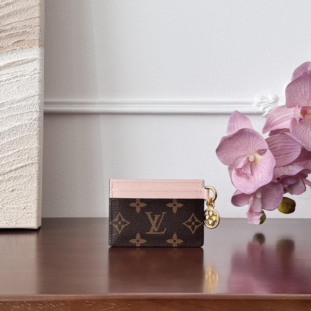 LV CardHolder P1 I46