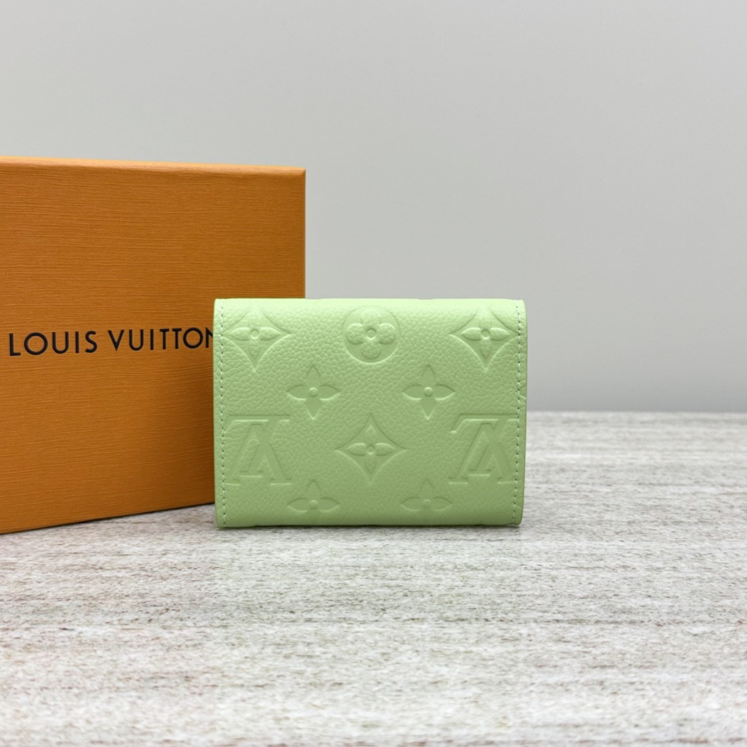 LV CardHolder P1 I50