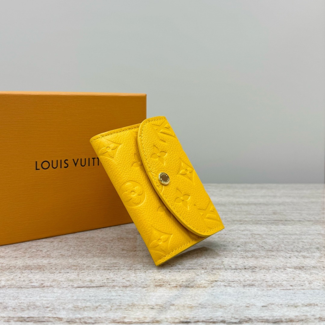LV CardHolder P1 I65