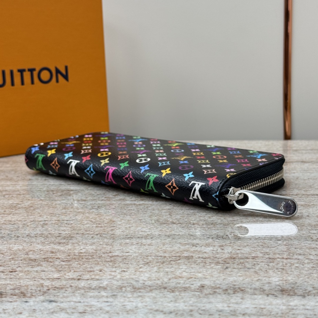 LV CardHolder P1 I70