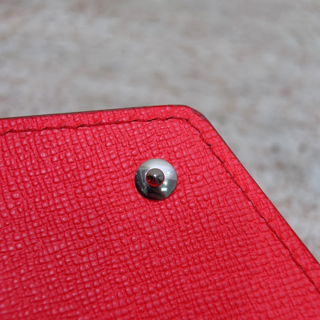 LV CardHolder P1 I87