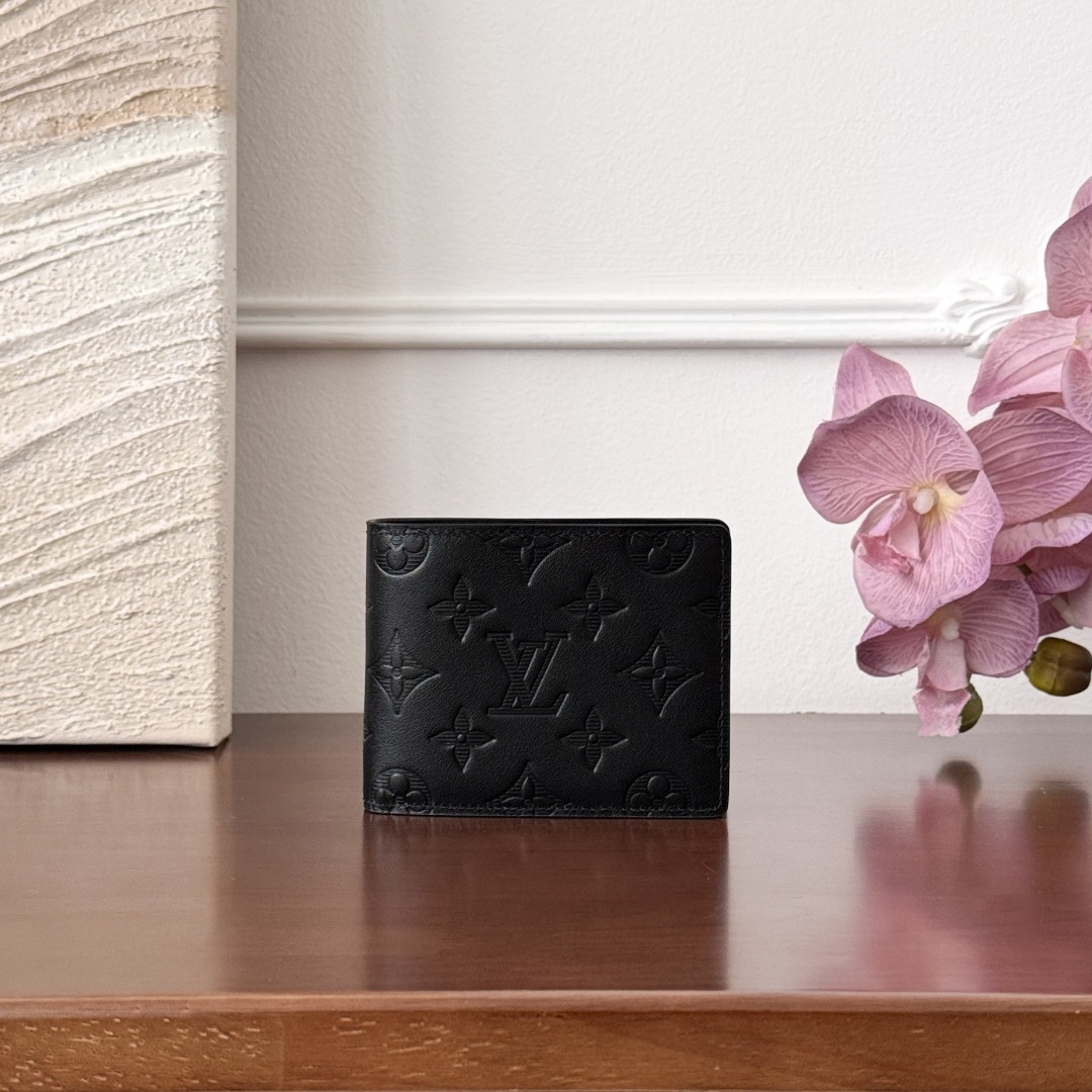 LV CardHolder P1 I98