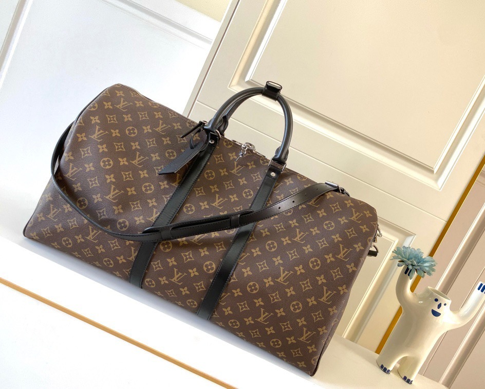 LV Keepall P1 I81