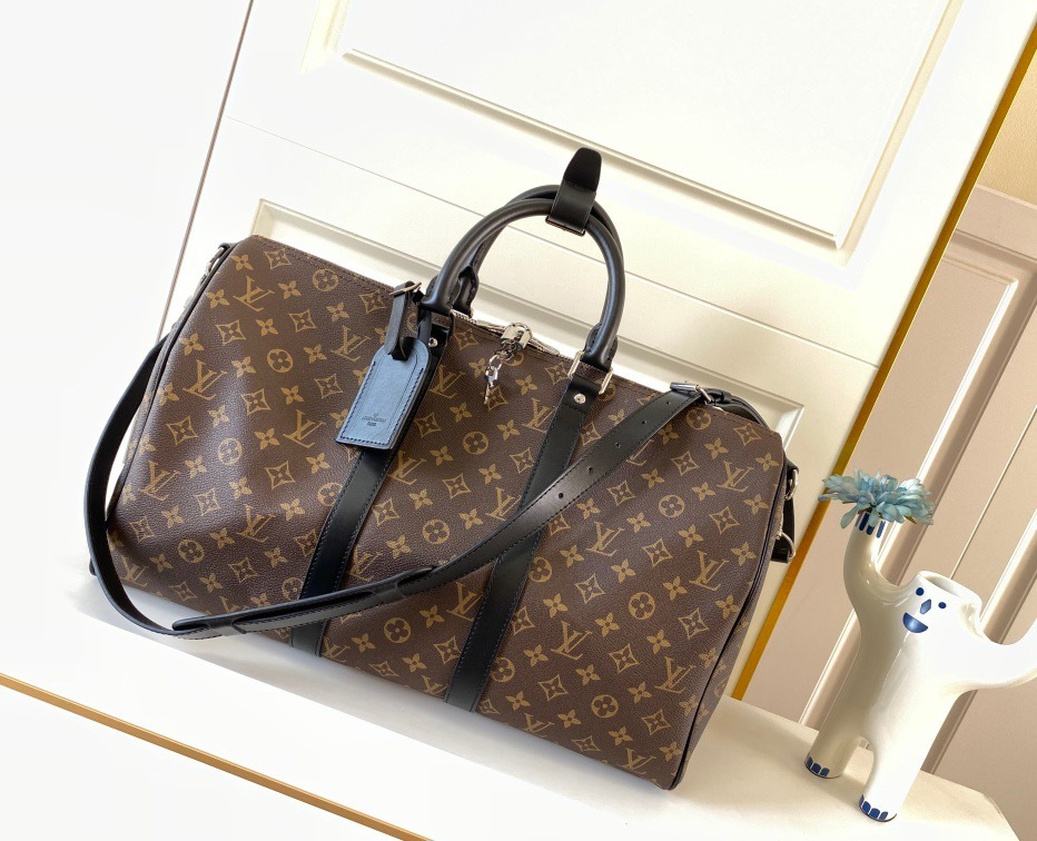 LV Keepall P1 I82