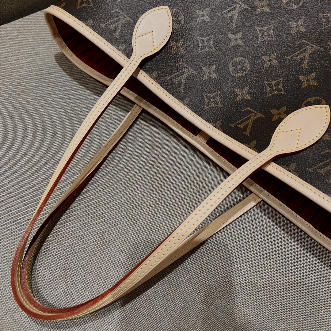 LV Neverfull P1 I19