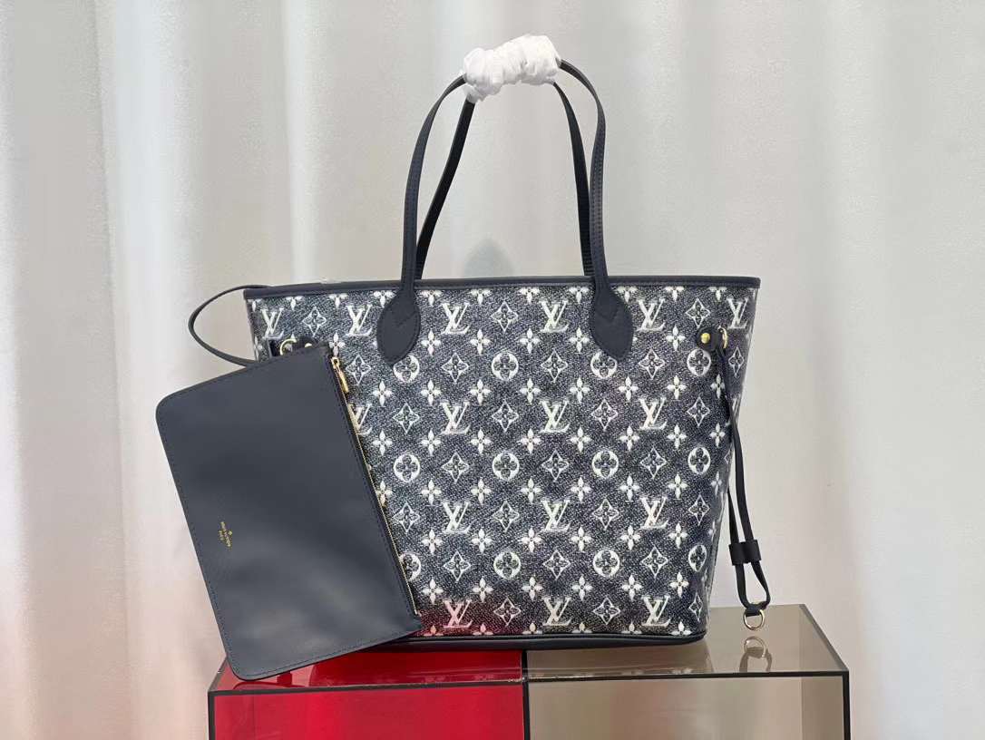 LV NeverfullMM P1 I23