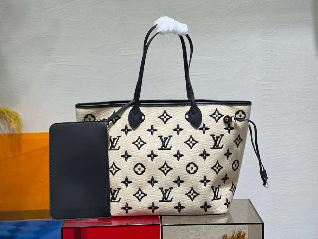 LV NeverfullMM P1 I24