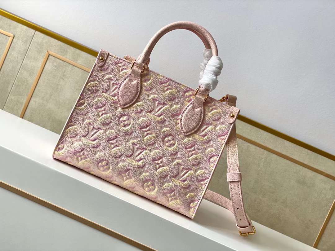 LV Onthego P1 I43