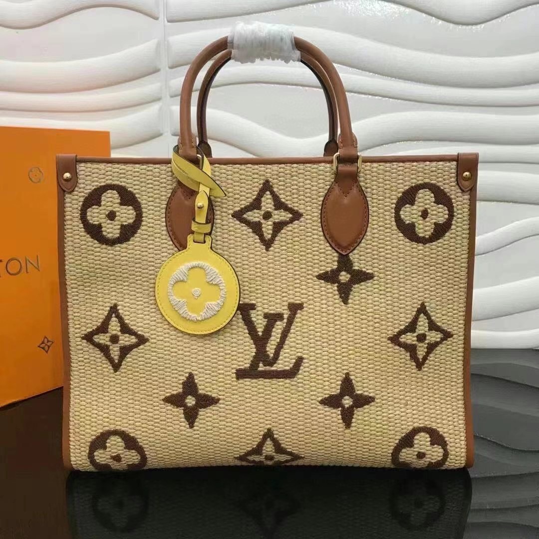 LV Onthego P1 I96