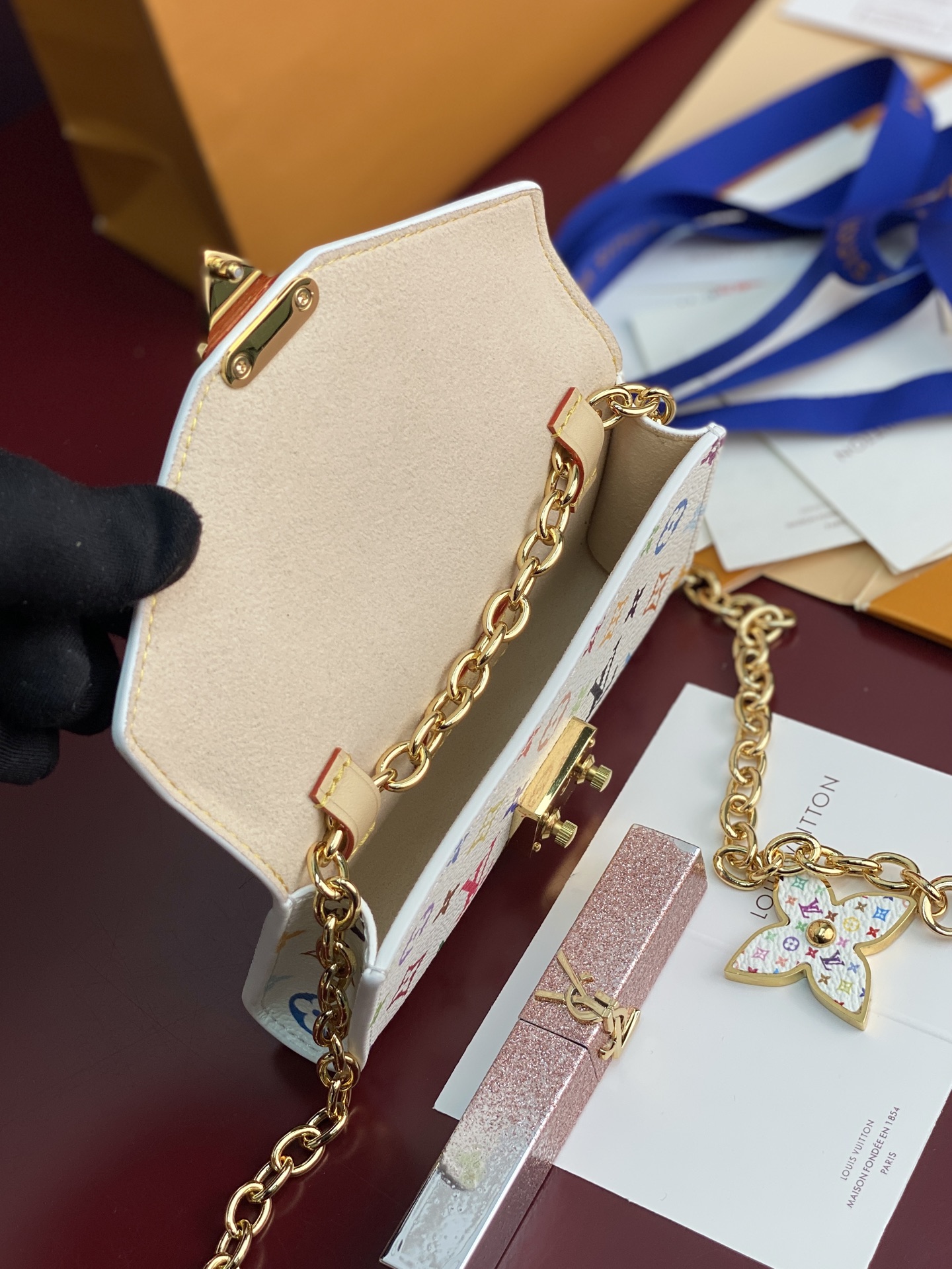 LV Pochette P1 I2