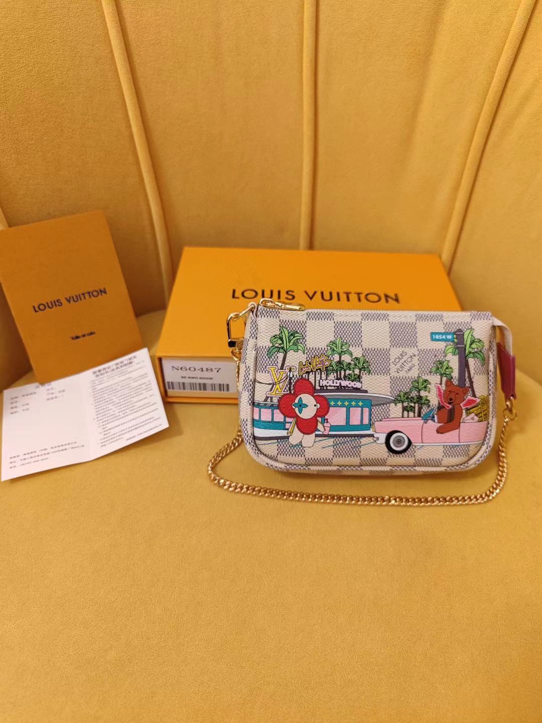 LV Pochette P1 I62
