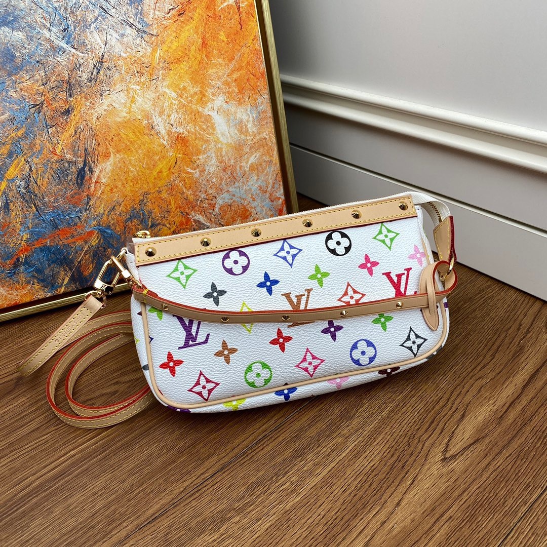 LV Pochette P1 I88