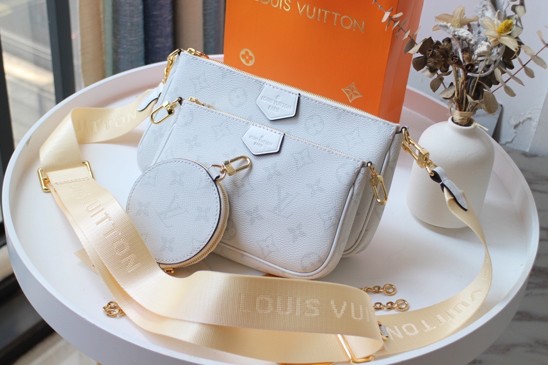 LV Pochette P1 I91
