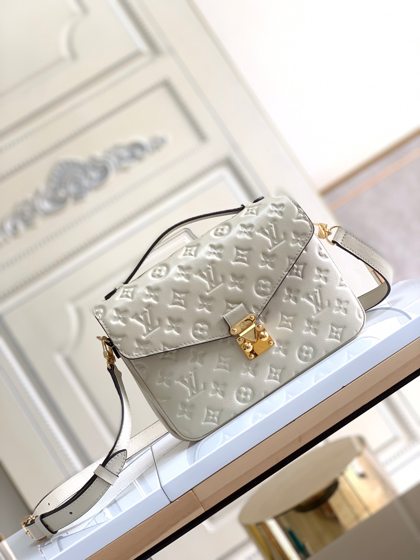 LV Metis luxurykick P1 I33