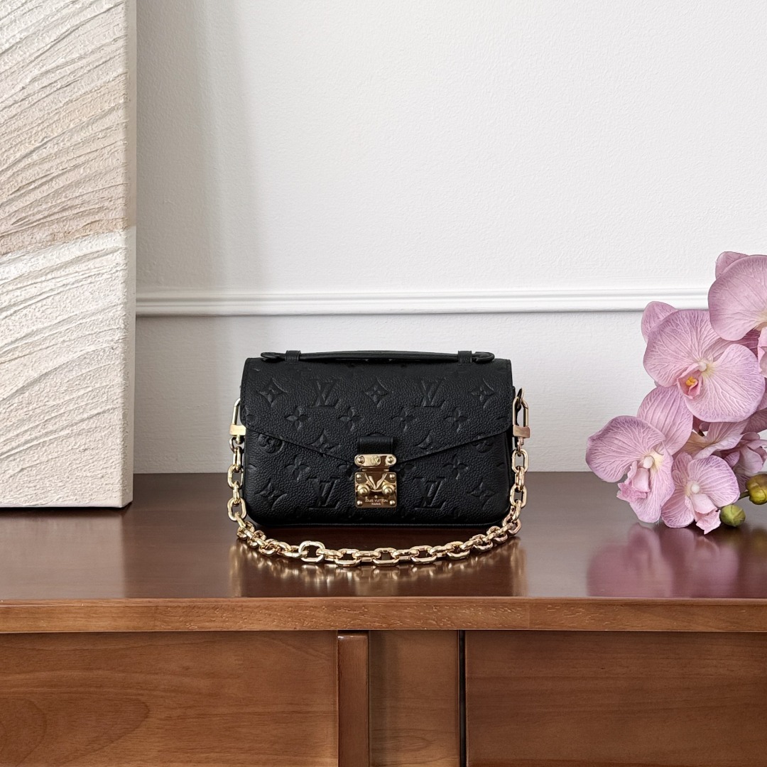 LV Metis scarlettluxury P1 I2