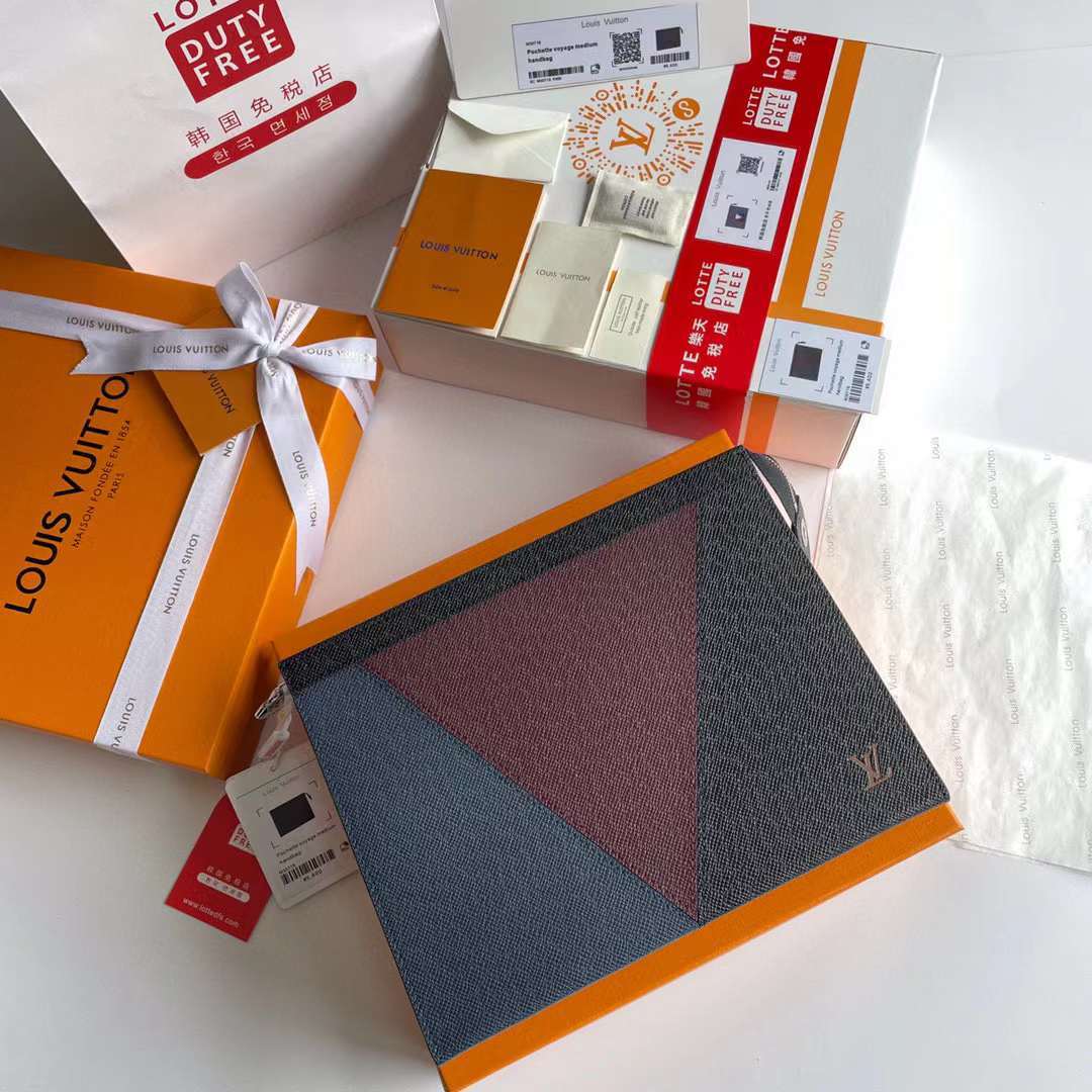 LV PochetteVoyage P1 I20
